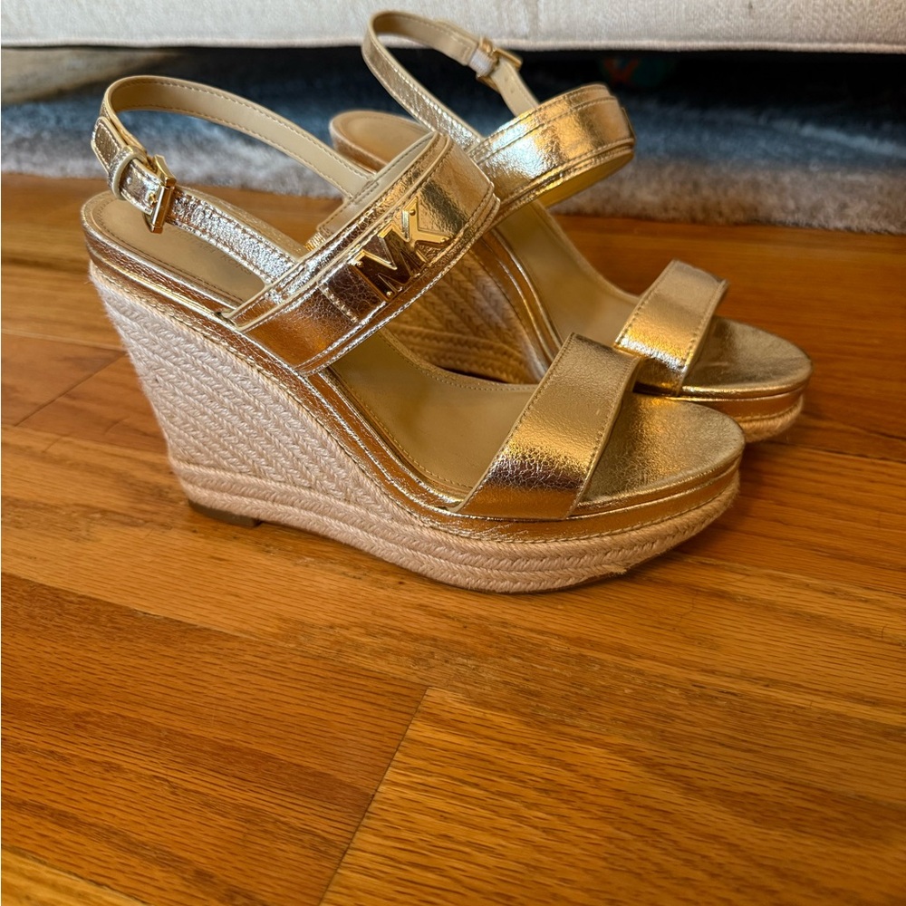 Michael Kors Sandals size 8